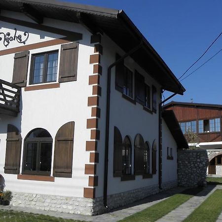 Hanul Moara Veche Pensiune Restaurant Berca Extérieur photo